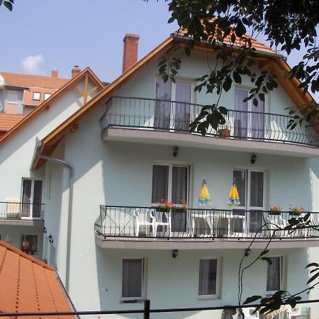 Zsanett Appartement Hévíz Екстериор снимка