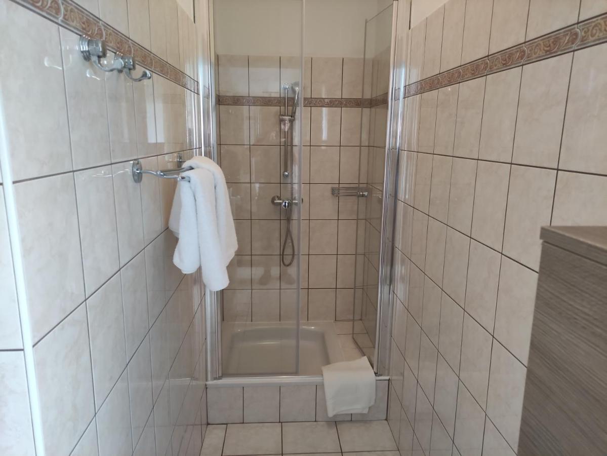 Zsanett Appartement Hévíz Екстериор снимка
