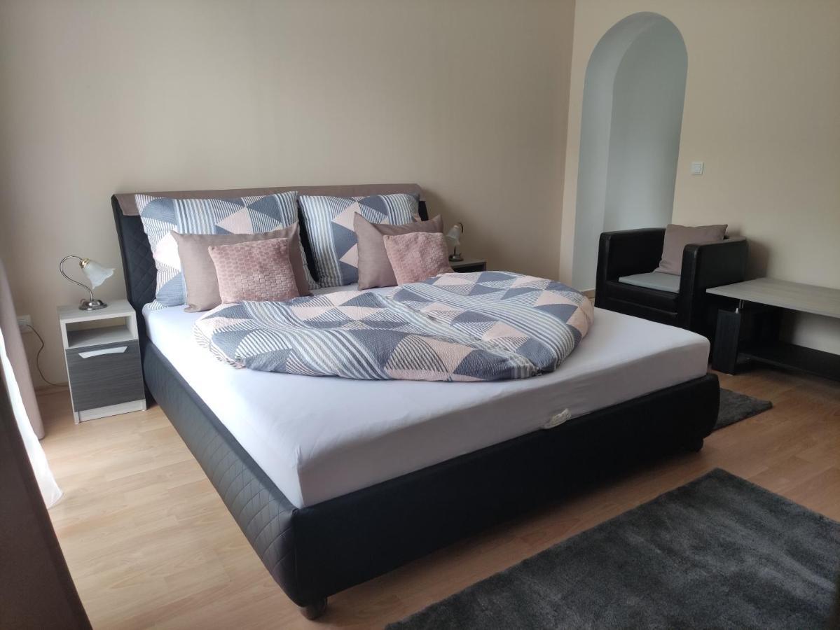 Zsanett Appartement Hévíz Екстериор снимка