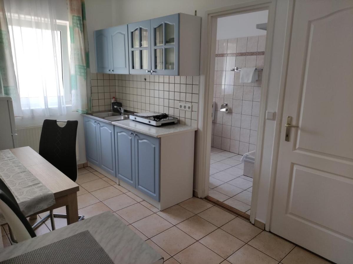 Zsanett Appartement Hévíz Екстериор снимка