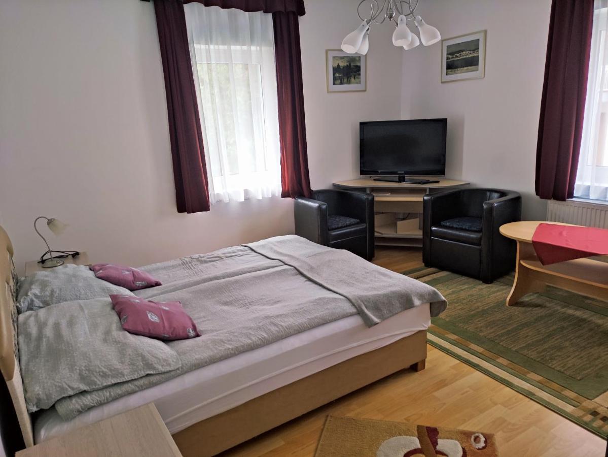 Zsanett Appartement Hévíz Екстериор снимка